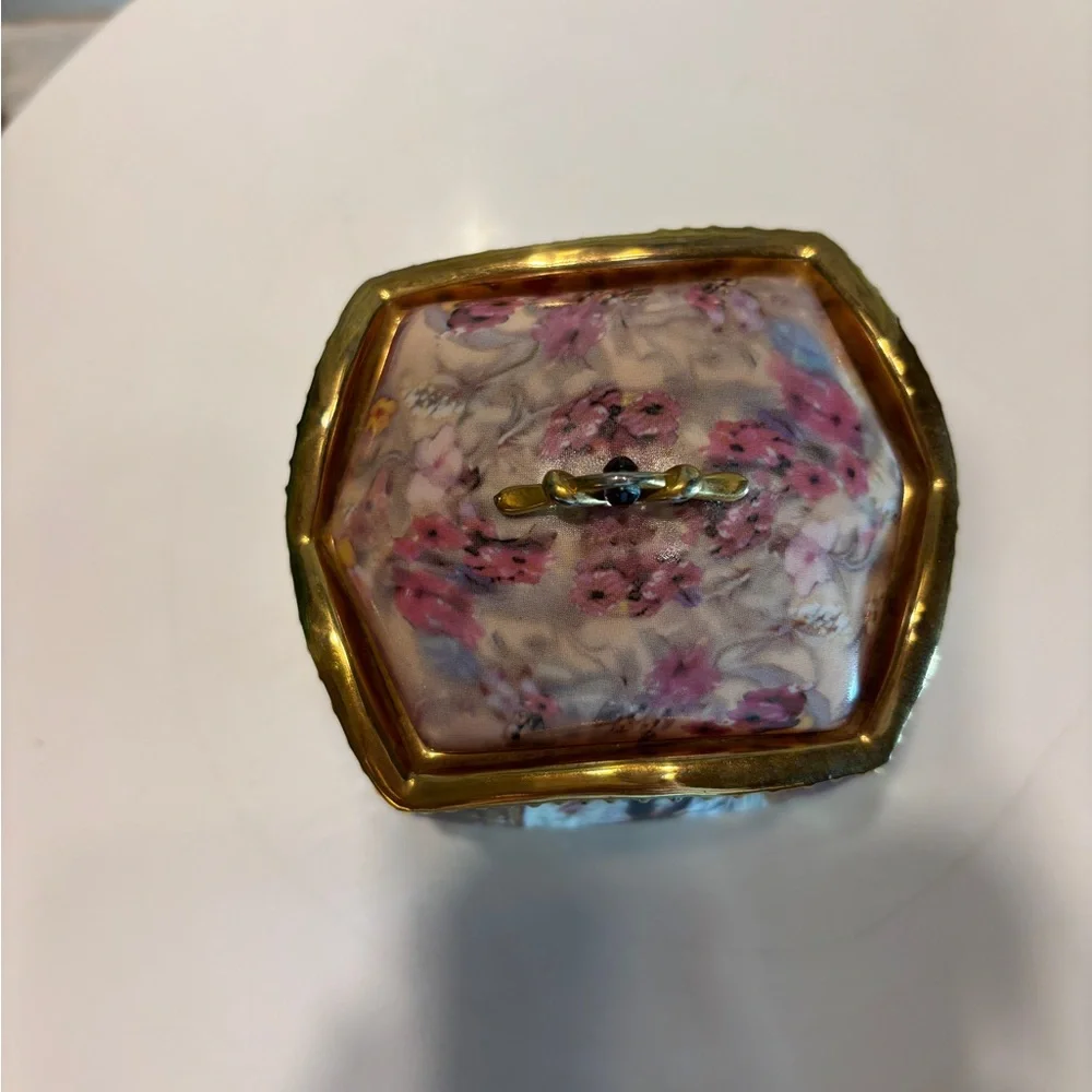 Floral Gold-Trimmed Women's Trinket Box